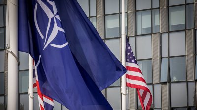 НАТО: Все страны, в том числе Белоруссия и Иран, должны прекратить оказывать России любую помощь